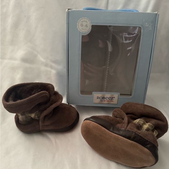 🆕 BABY ROBEEZ - cozy ankle bootie - Picture 6 of 8